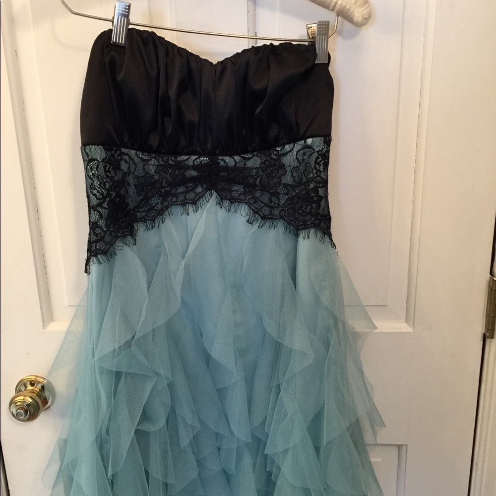 Short dress